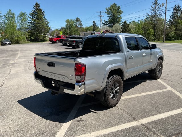 Used 2022 Toyota Tacoma SR5 AWD/4WD image 7