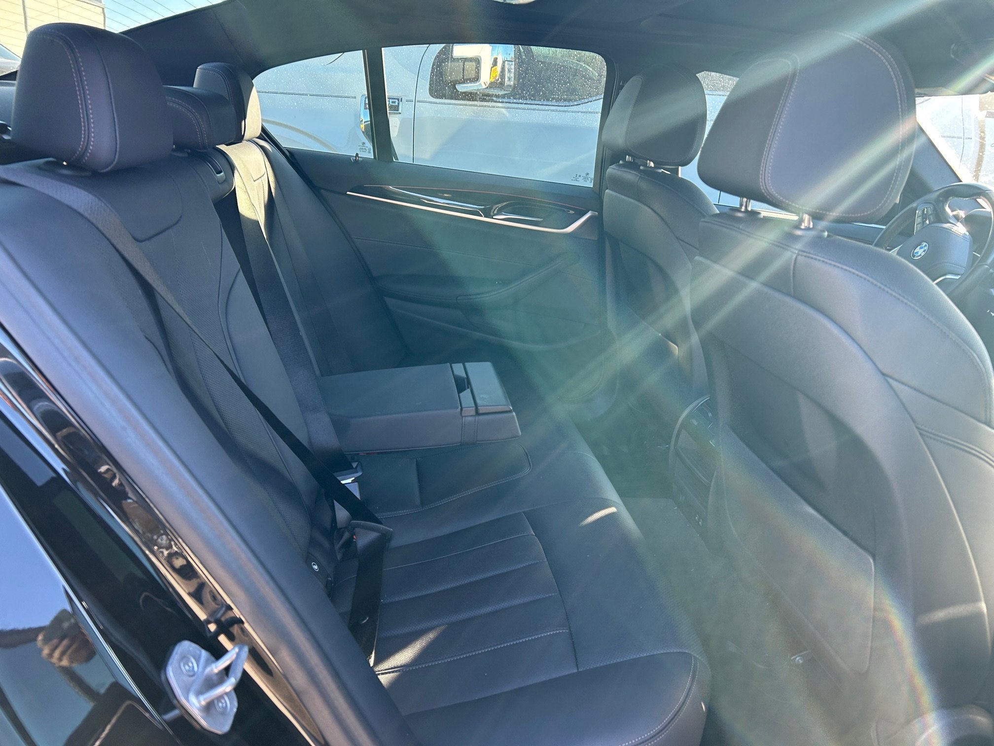 Used 2023 BMW 530i w/ Convenience Package image 25