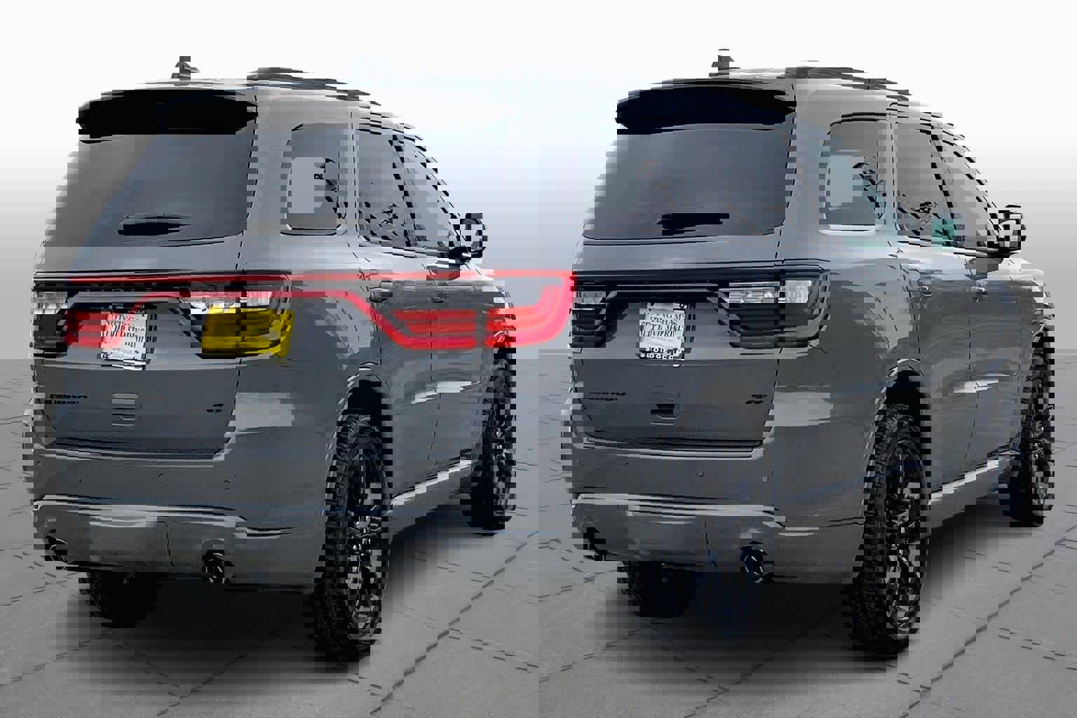 Used 2025 Dodge Durango GT w/ Blacktop Package image 4