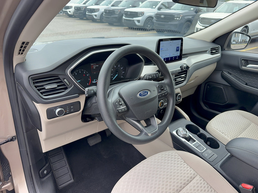 Certified 2020 Ford Escape SE FWD image 11