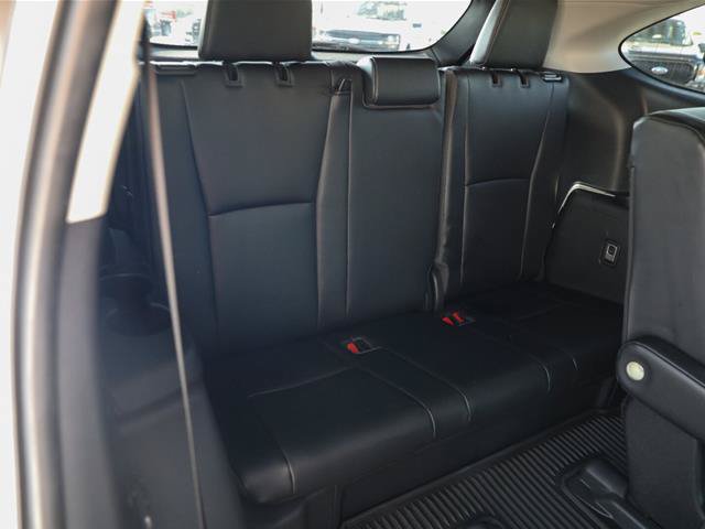 Used 2023 Toyota Highlander XLE FWD image 36