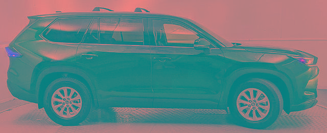 Used 2024 Toyota Grand Highlander XLE image 5