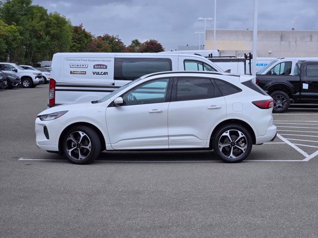 Certified 2023 Ford Escape ST-Line Select w/ Tech Pack #2 AWD/4WD image 3