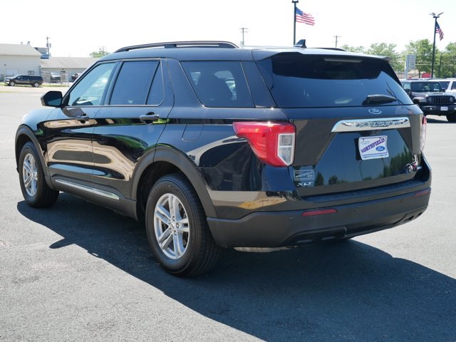 Certified 2020 Ford Explorer XLT w/ Comfort Package AWD/4WD image 6