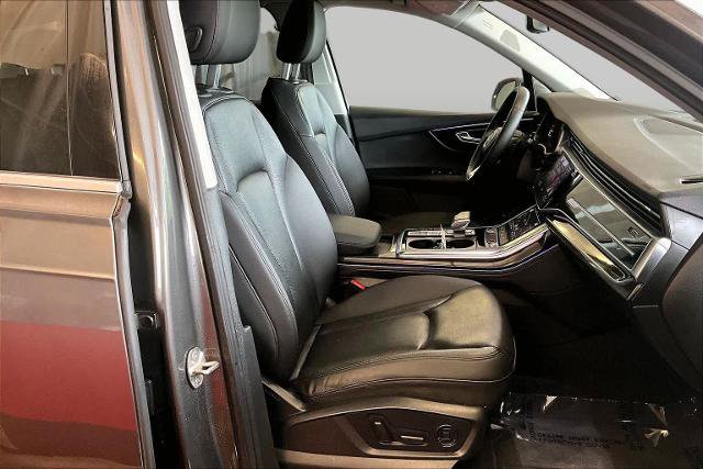 Used 2022 Audi Q7 3.0T Premium Plus w/ Premium Plus Package AWD/4WD image 9