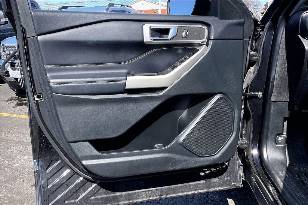 Certified 2022 Ford Explorer XLT w/ Class IV Trailer Tow Package image 20