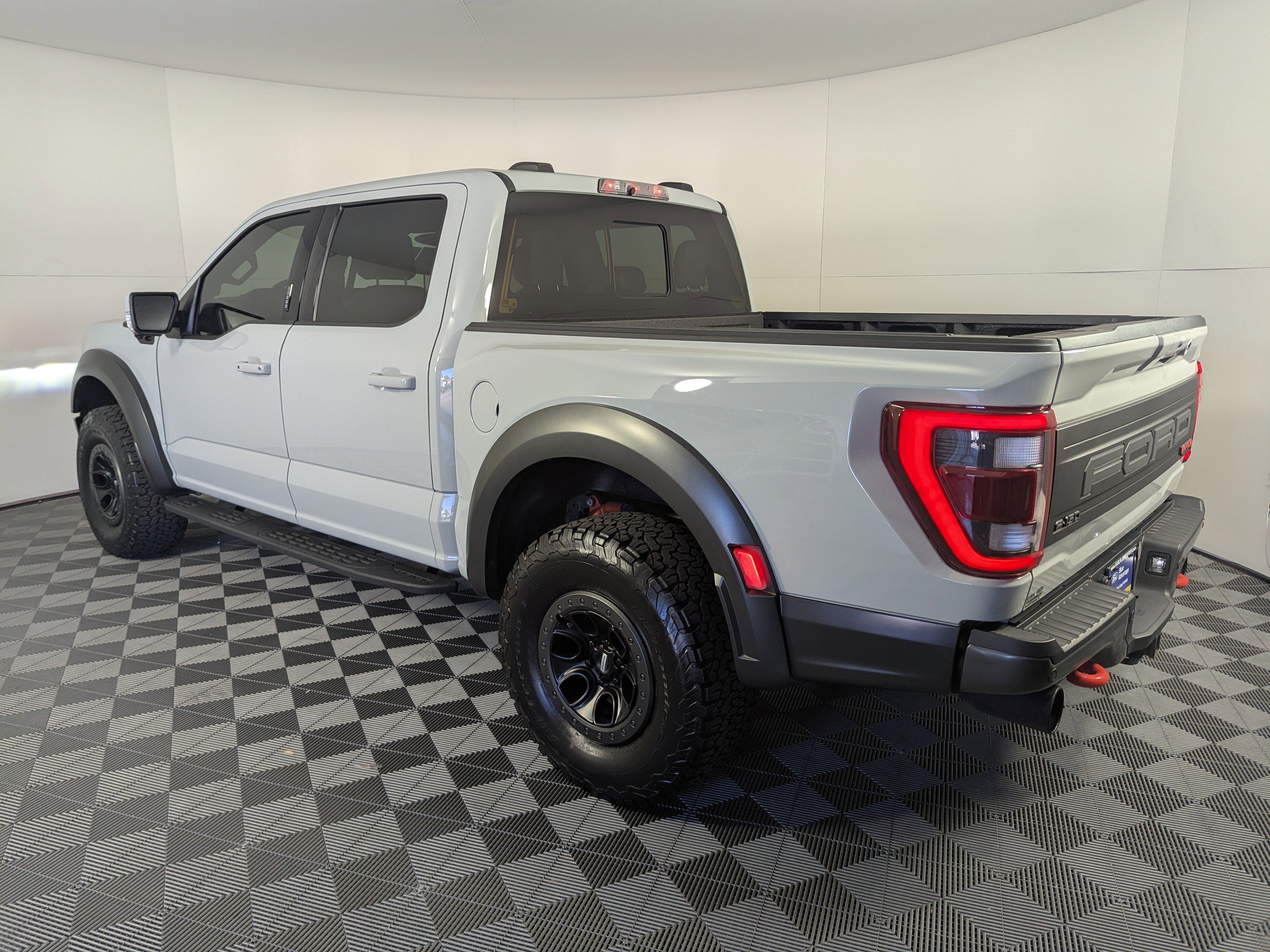 Certified 2023 Ford F150 Raptor w/ Raptor Carbon Fiber Package image 5