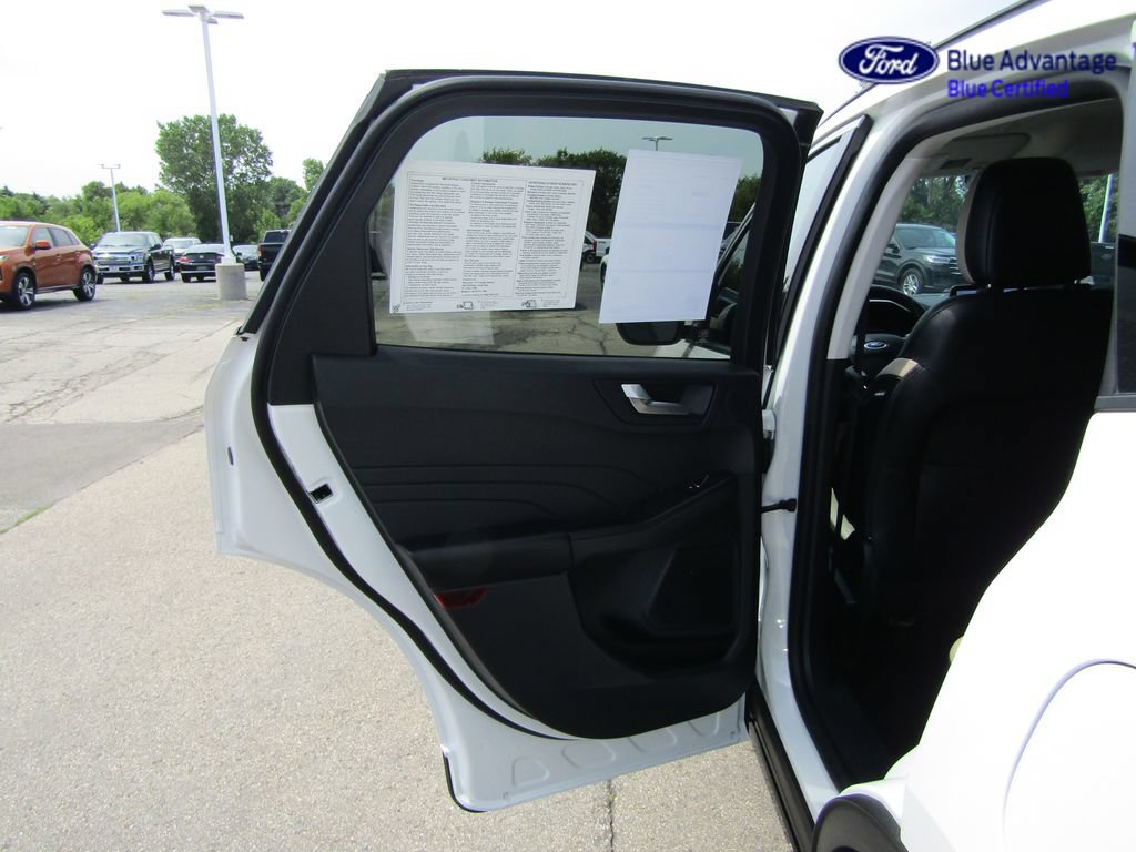 Certified 2021 Ford Escape SEL w/ Technology Package AWD/4WD image 28