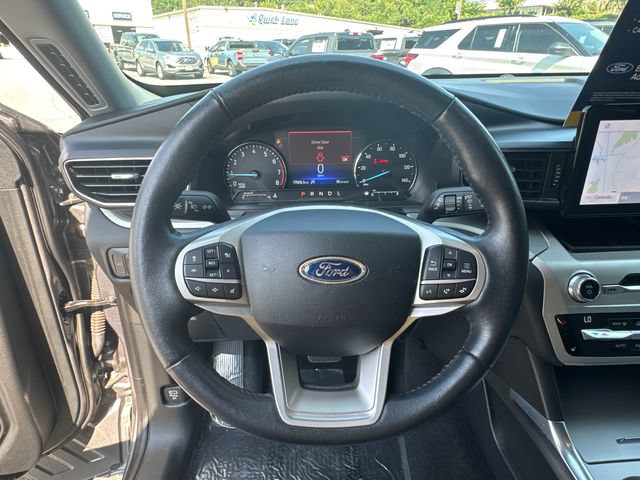 Certified 2021 Ford Explorer XLT w/ Equipment Group 202A RWD image 27