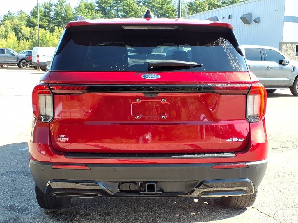Certified 2025 Ford Explorer ST-Line AWD/4WD image 5