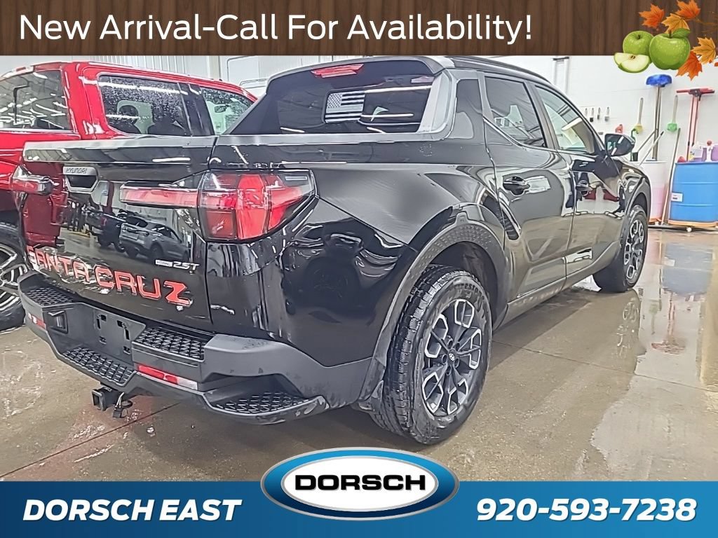 Used 2022 Hyundai Santa Cruz SEL Premium w/ Cargo Package AWD/4WD image 2