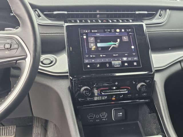 Used 2022 Jeep Grand Cherokee L Altitude image 10