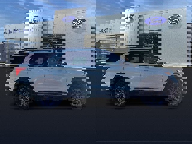 Certified 2023 Ford Explorer XLT w/ Equipment Group 202A image 2