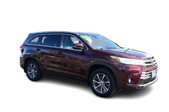 Used 2019 Toyota Highlander XLE AWD/4WD image 3