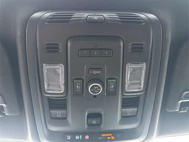 Used 2023 Cadillac Escalade Premium Luxury image 27