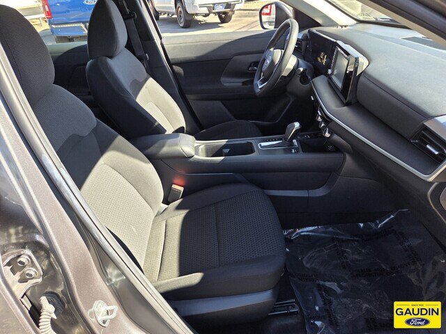 Used 2025 Nissan Kicks S FWD image 16