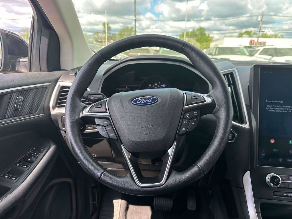 Certified 2024 Ford Edge SEL AWD/4WD image 14