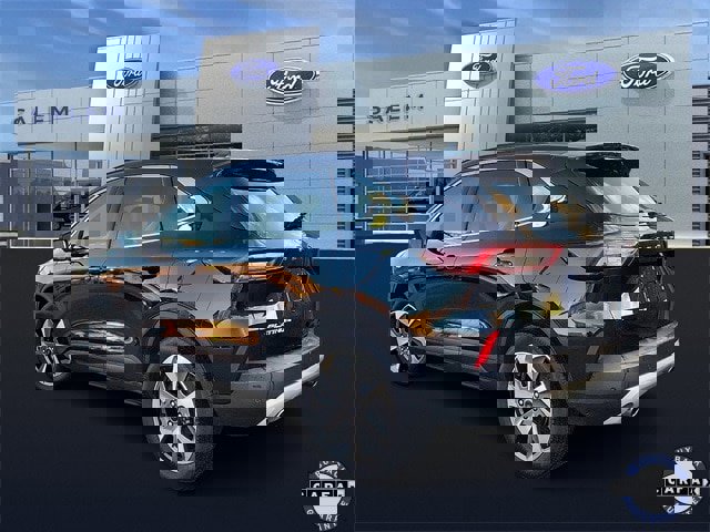 Certified 2024 Ford Escape Platinum image 4