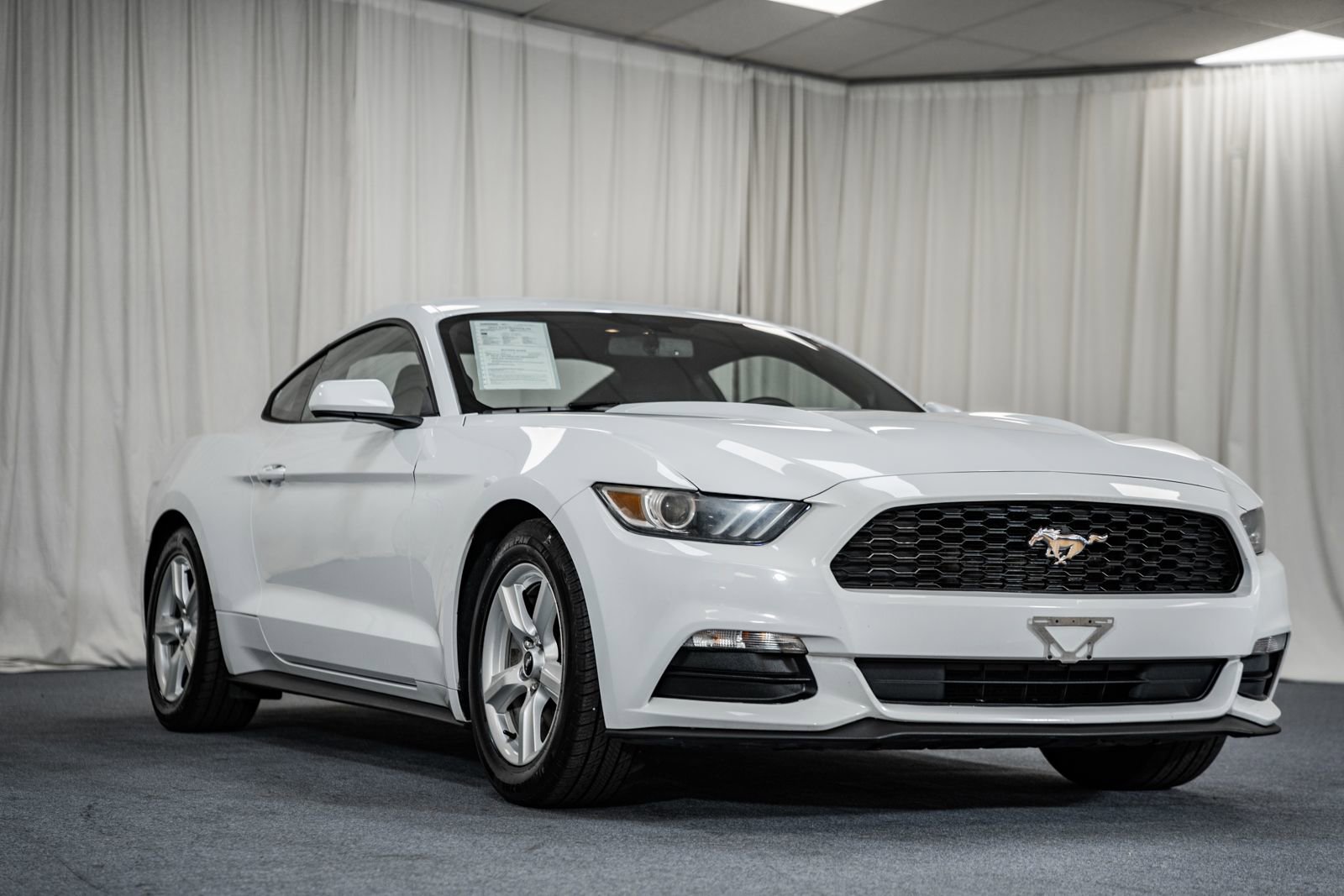 Certified 2017 Ford Mustang Coupe image 1