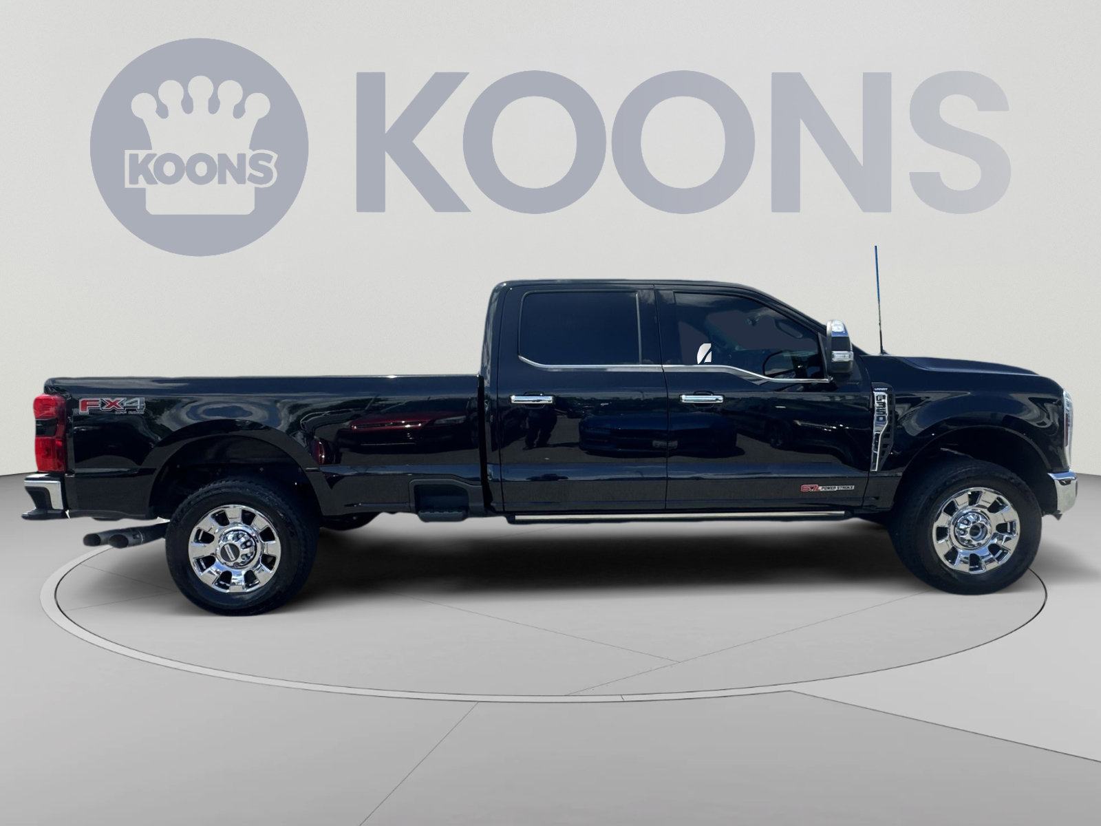Certified 2024 Ford F350 Lariat w/ Lariat Ultimate Package AWD/4WD image 17