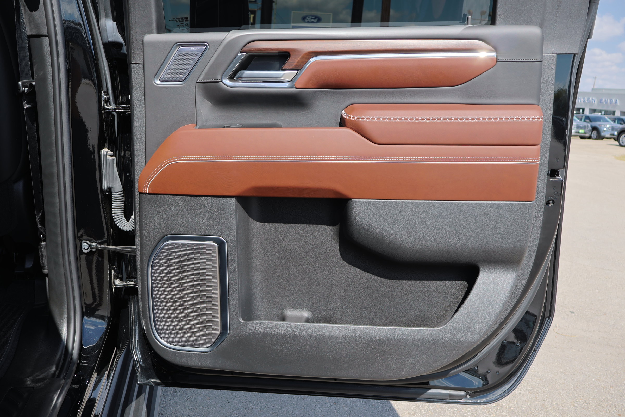 Used 2024 GMC Sierra 2500 Denali Ultimate w/ Max Trailering Package image 37