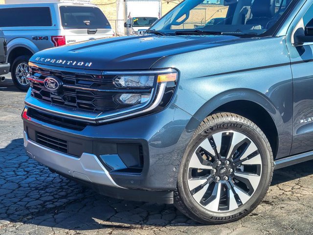 Certified 2025 Ford Expedition Platinum w/ Driver's Package image 2