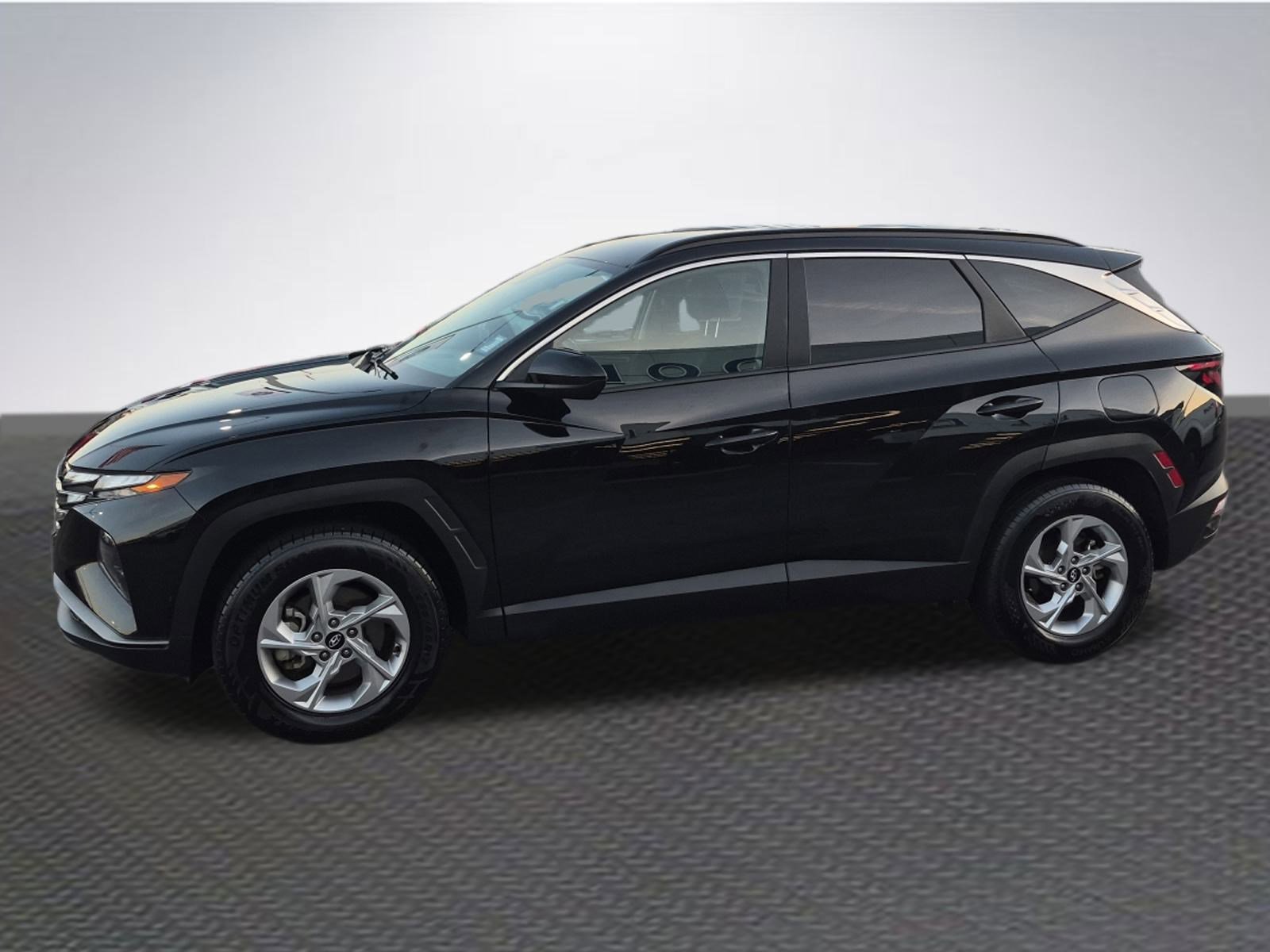 Used 2024 Hyundai Tucson SEL image 2