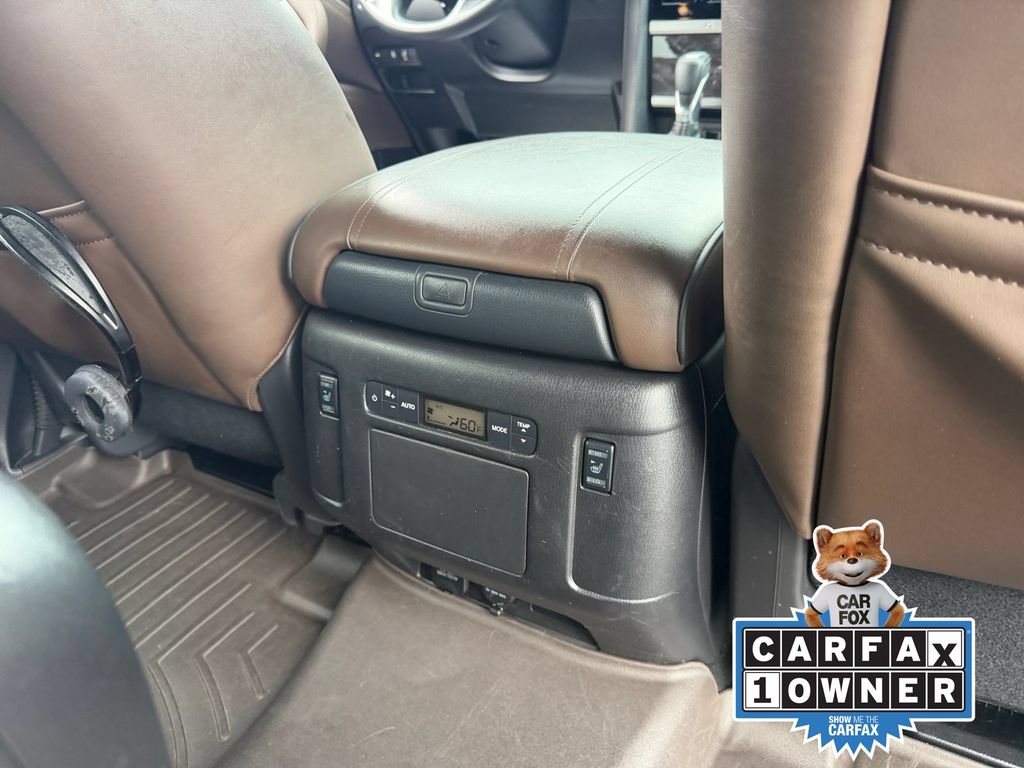 Used 2022 Nissan Armada Platinum w/ Captain's Chairs Package RWD image 23