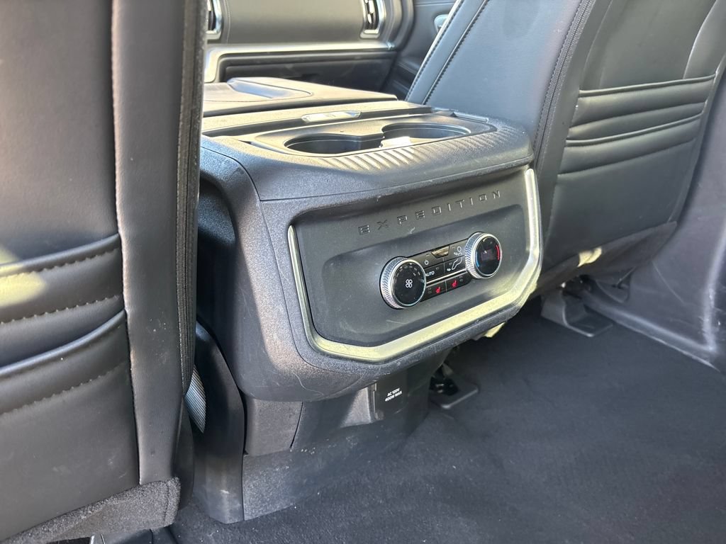 Certified 2025 Ford Expedition Platinum AWD/4WD image 18