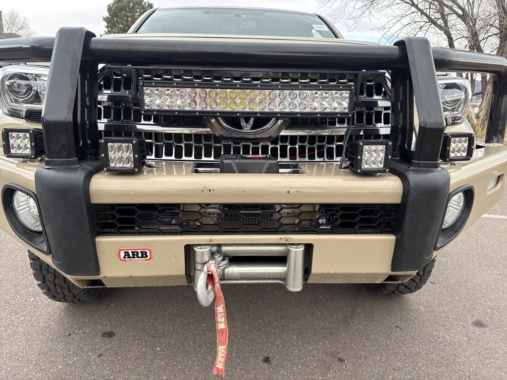 Used 2017 Toyota Tacoma TRD Off-Road image 10