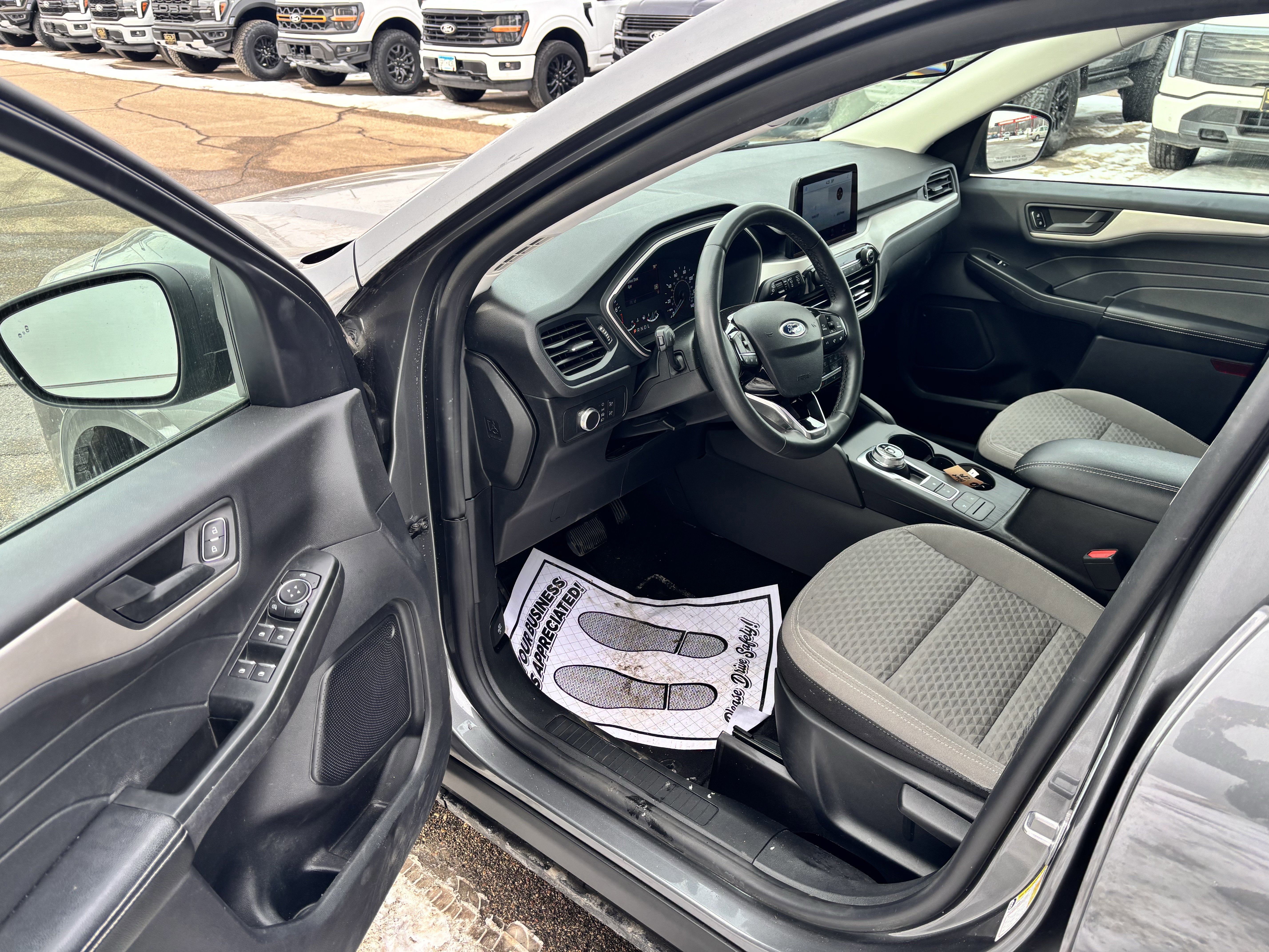 Certified 2022 Ford Escape SE w/ Cold Weather Package image 14