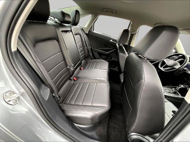 Used 2024 Volkswagen Jetta SE FWD image 25