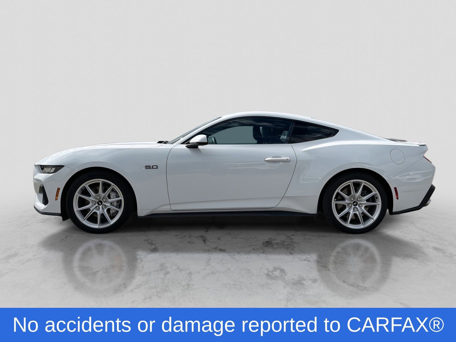 Certified 2024 Ford Mustang GT Premium RWD image 3