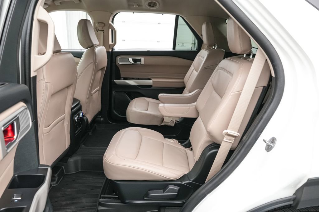 Certified 2024 Ford Explorer Limited w/ Equipment Group 301A image 19