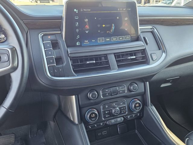 Used 2023 Chevrolet Suburban Premier image 10