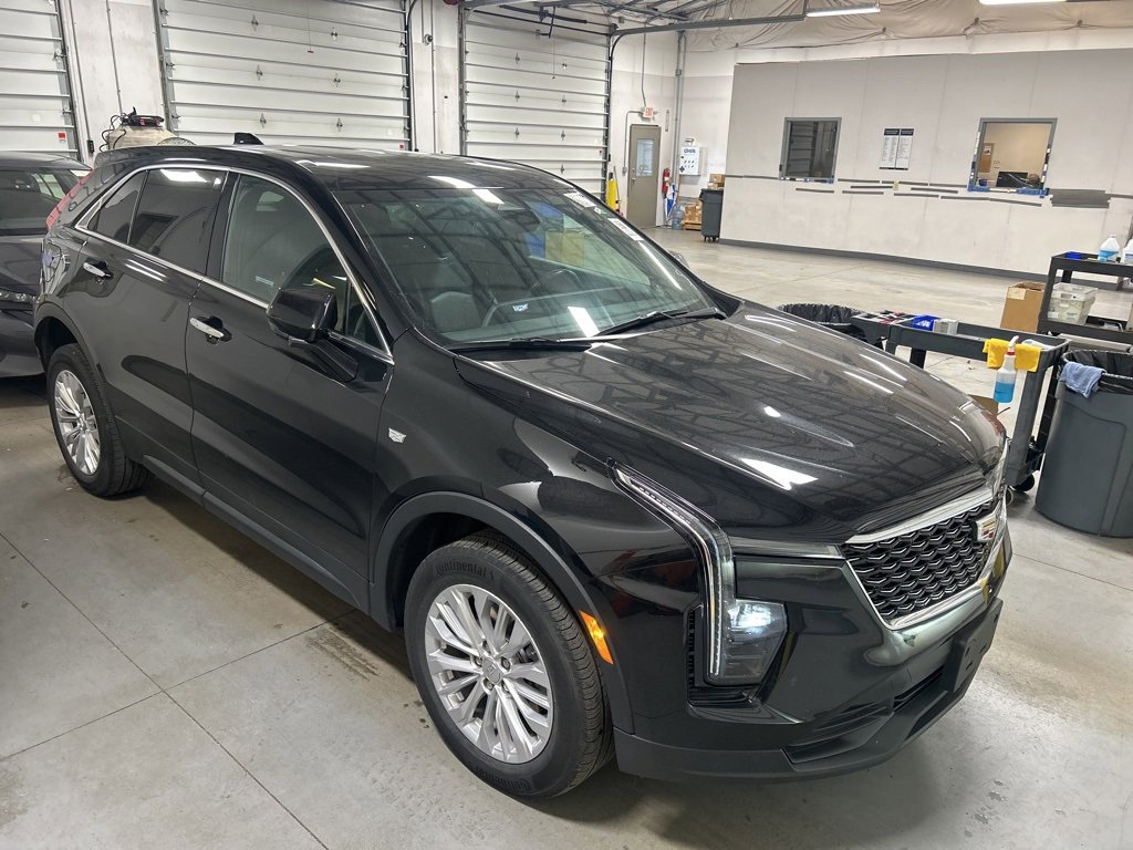 Used 2024 Cadillac XT4 Luxury image 7