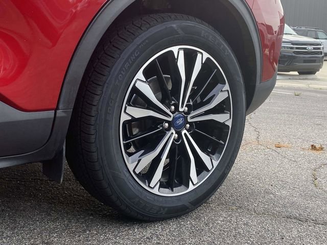 Certified 2022 Ford Escape SE w/ SE Sport Appearance Package FWD image 11