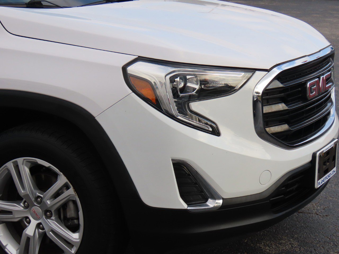 Used 2018 GMC Terrain SLE image 11