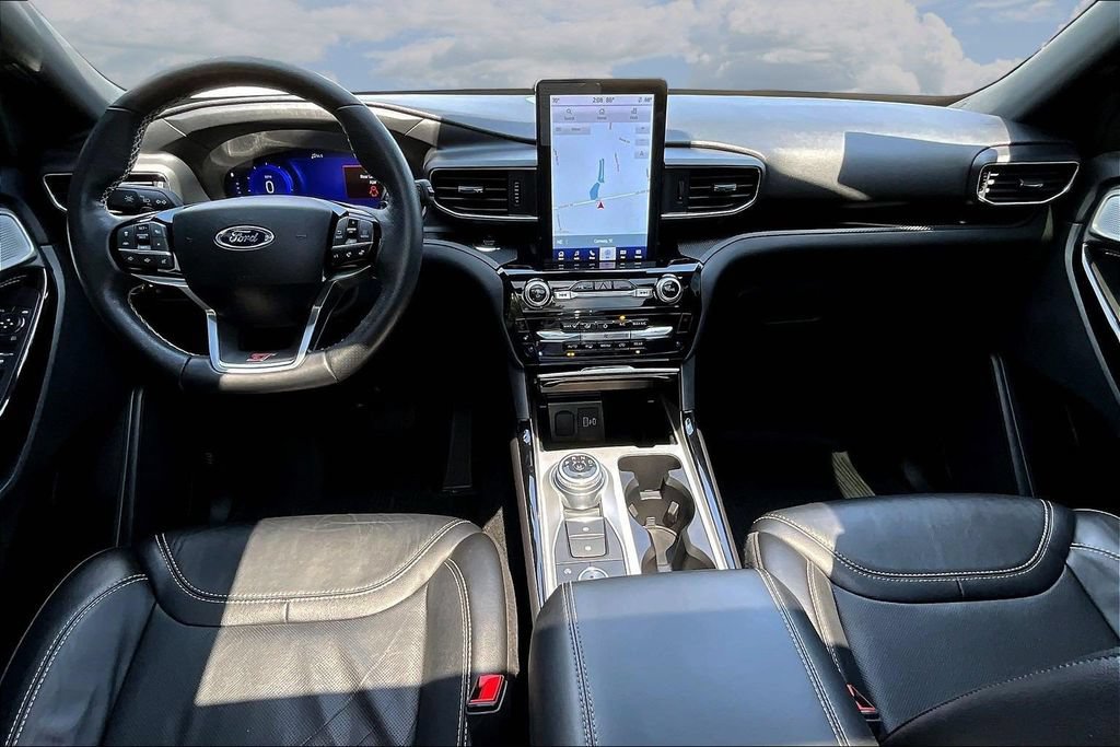 Certified 2023 Ford Explorer ST w/ Equipment Group 401A AWD/4WD image 9