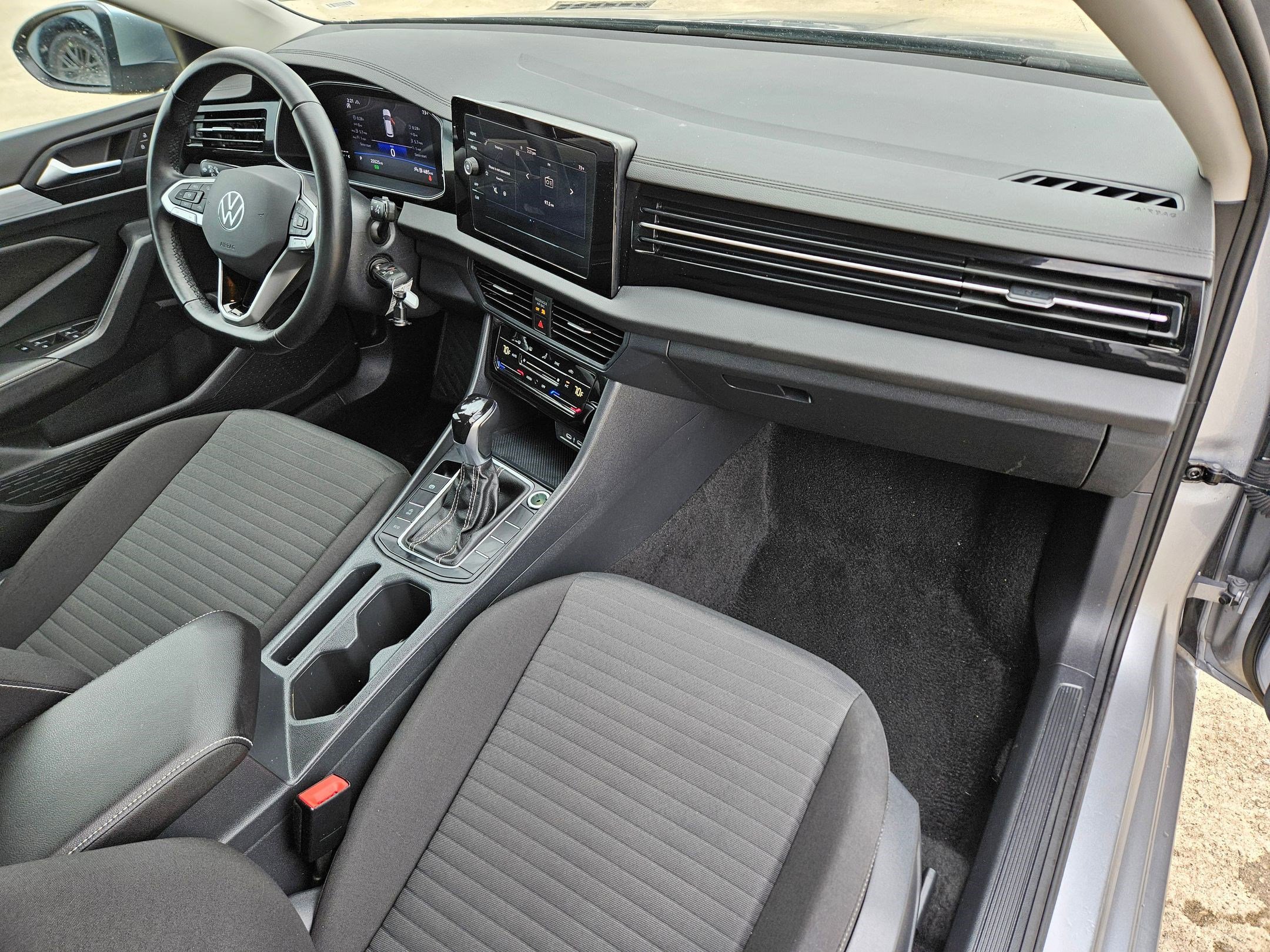 Used 2025 Volkswagen Jetta S FWD image 31