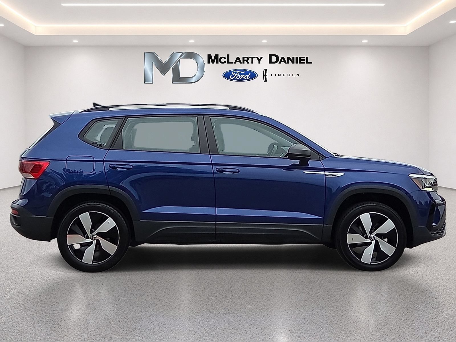 Used 2023 Volkswagen Taos S w/ Driver Assistance Package AWD/4WD image 6