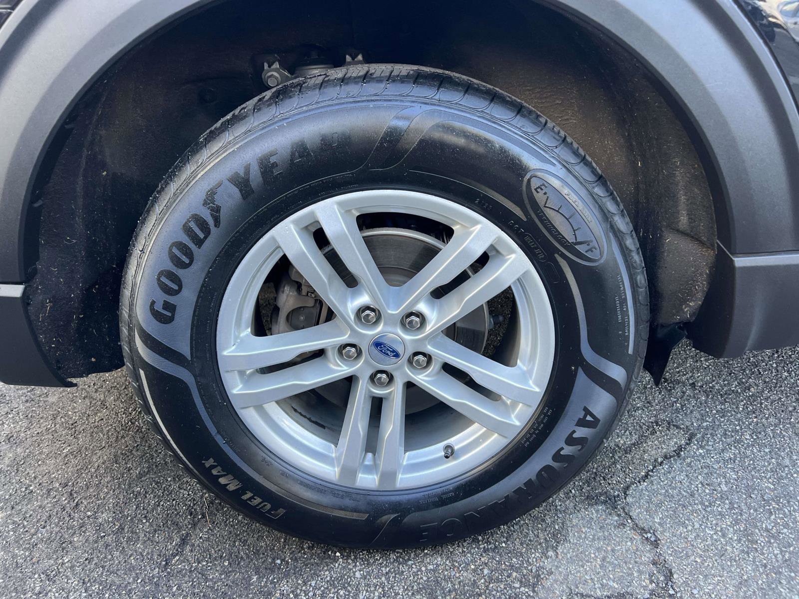 Certified 2022 Ford Explorer XLT image 8