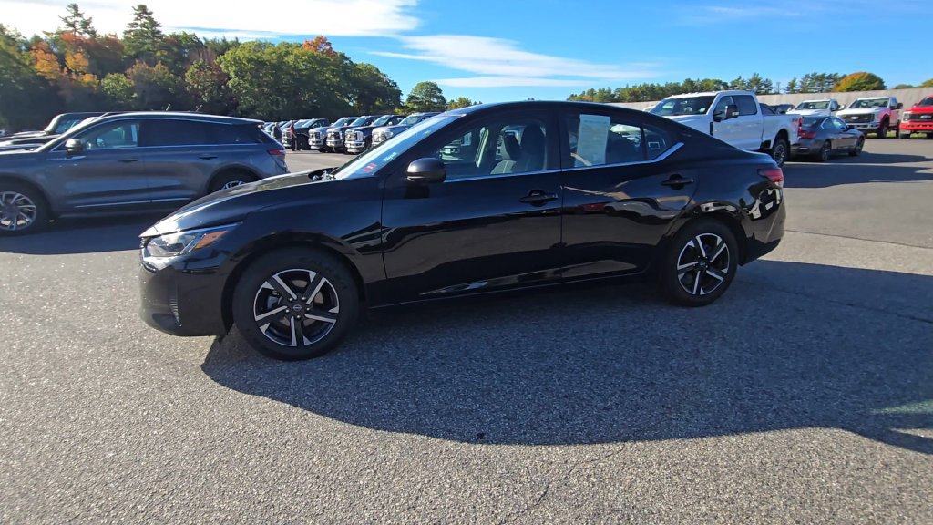 Used 2024 Nissan Sentra SV FWD image 14
