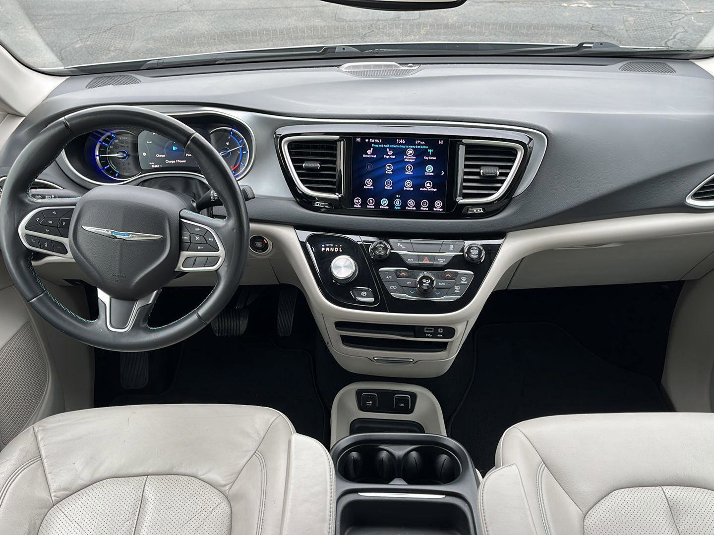 Used 2018 Chrysler Pacifica Touring-L image 21