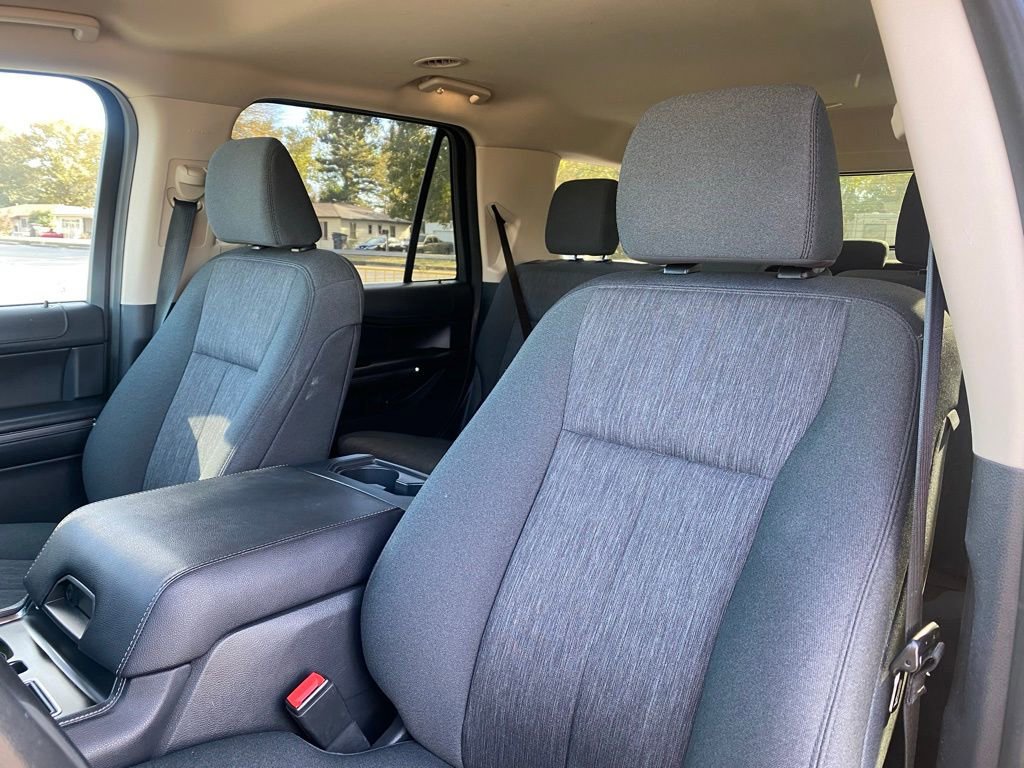 Certified 2022 Ford Expedition XLT image 11