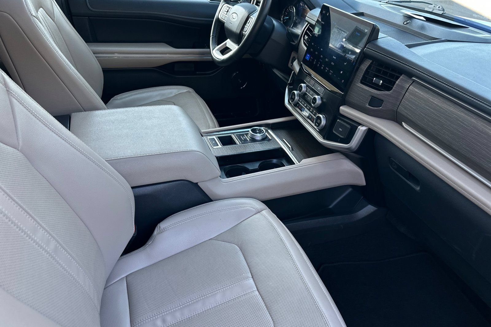 Certified 2024 Ford Expedition Max Limited RWD image 16
