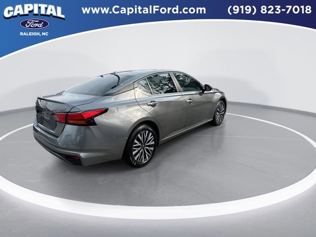 Used 2024 Nissan Altima 2.5 SV image 8