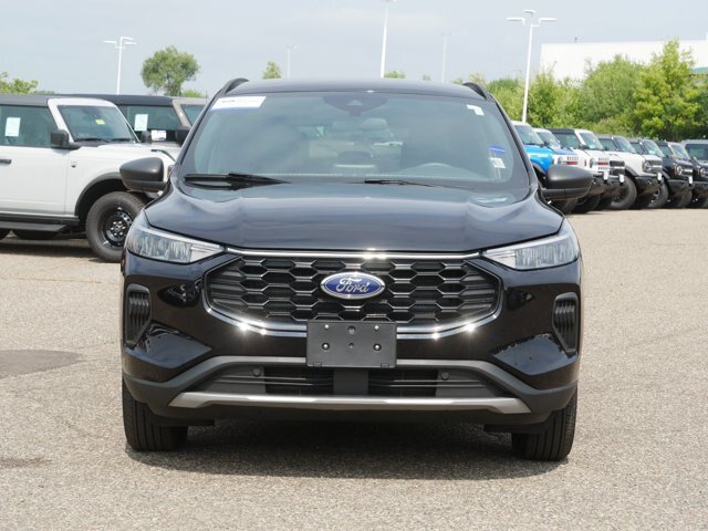 Certified 2026 Ford Escape ST-Line AWD/4WD image 8