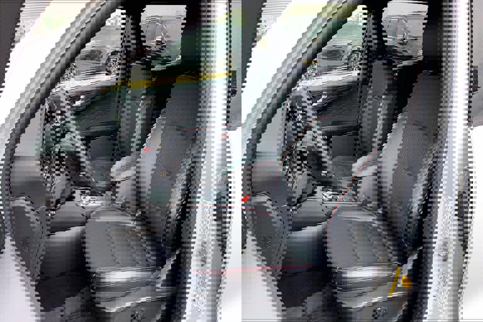 Certified 2025 Ford Escape ST-Line w/ Equipment Group 301A image 8