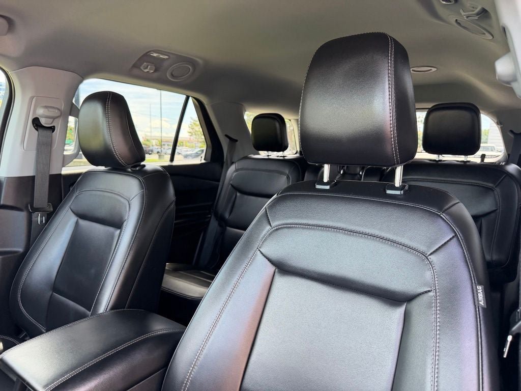 Certified 2023 Ford Explorer XLT w/ Equipment Group 202A RWD image 21